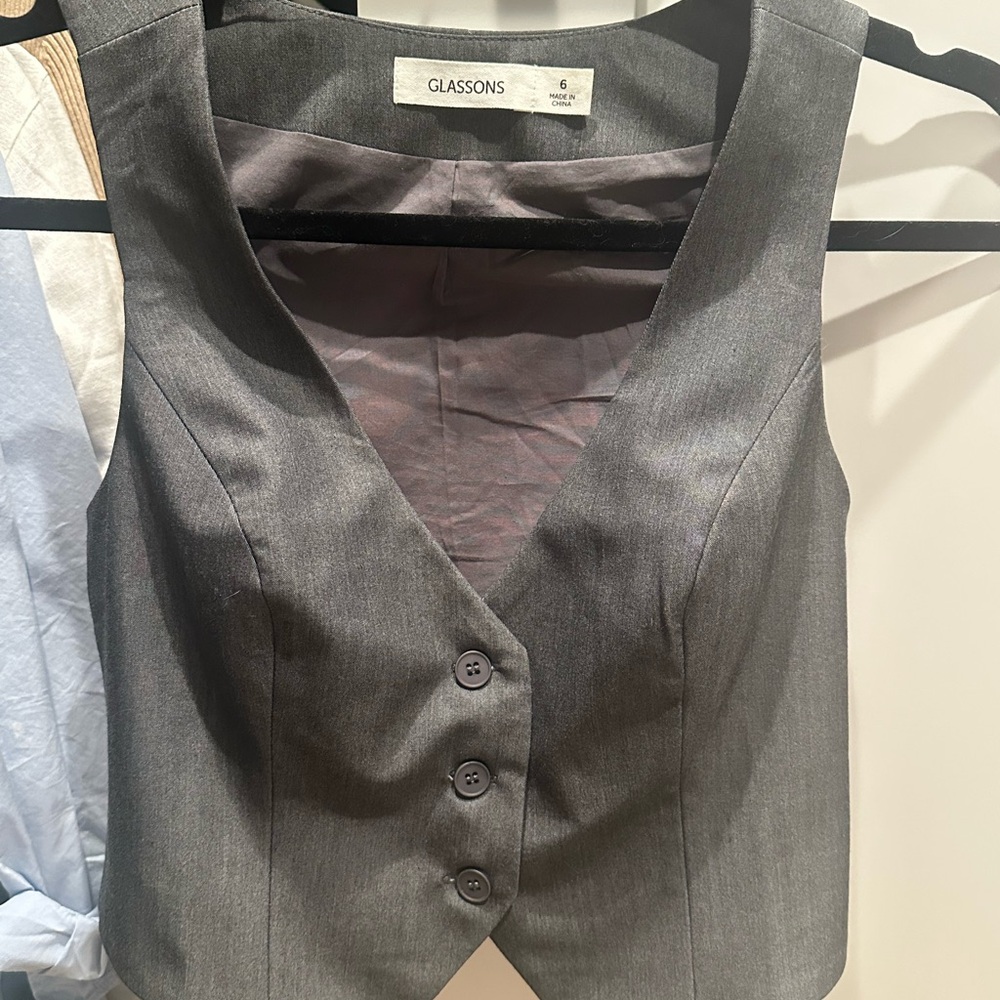 Glassons Gray Button-Up Vest
